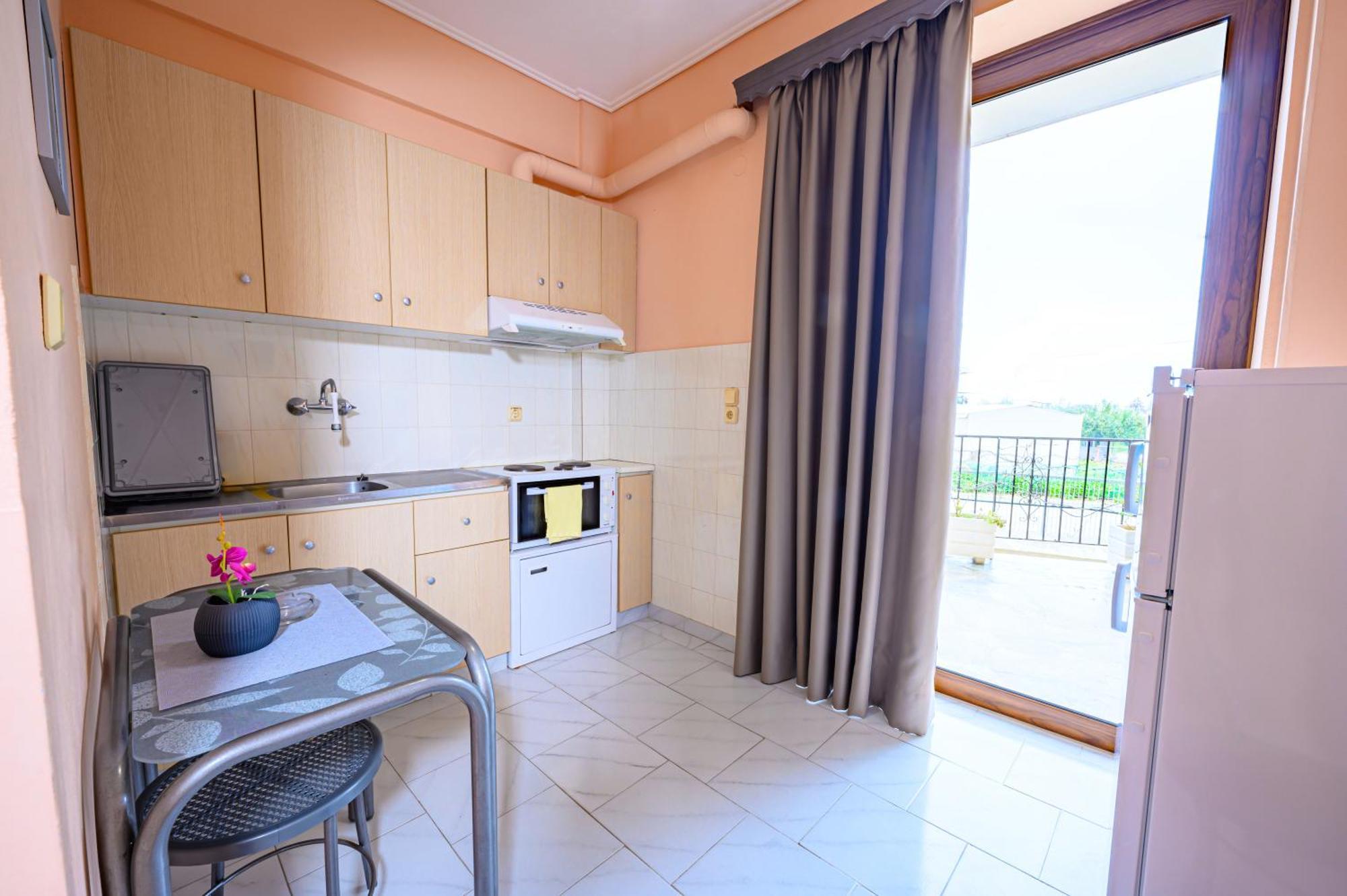 Iliahtida Apartments โรเวียส ภายนอก รูปภาพ