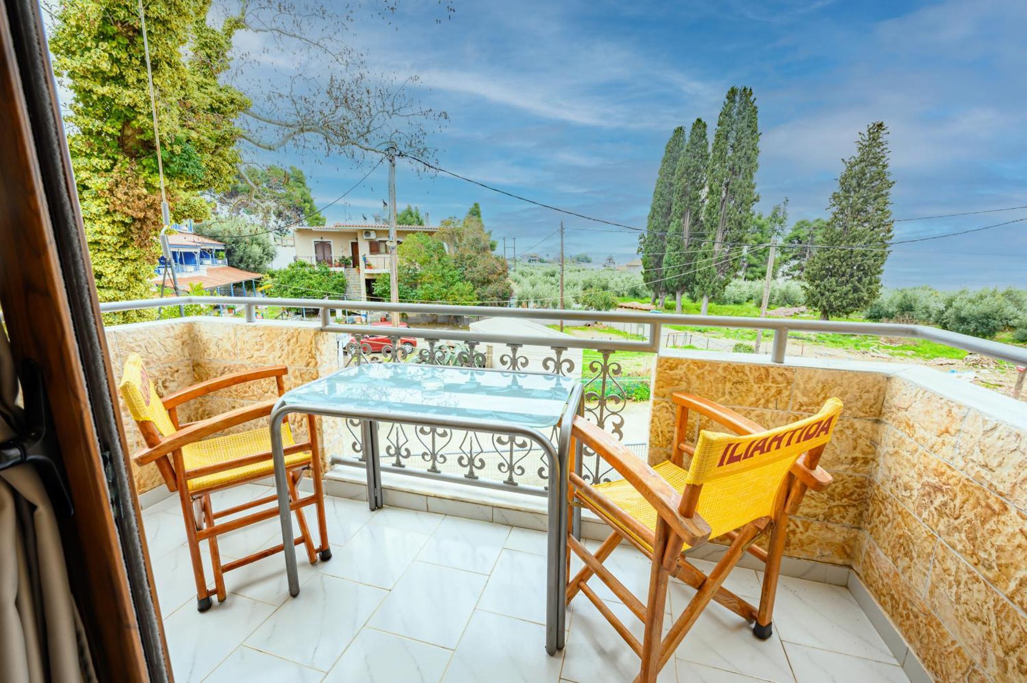 Iliahtida Apartments โรเวียส ภายนอก รูปภาพ